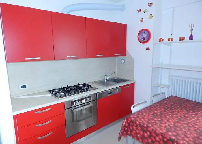 La Perla Aparthotel *